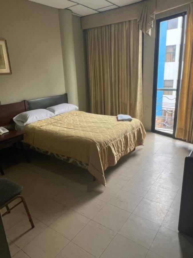 Hotel Rizzo Гуаякуил Екстериор снимка